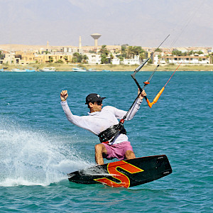 К нам приехал Фред Хоуп